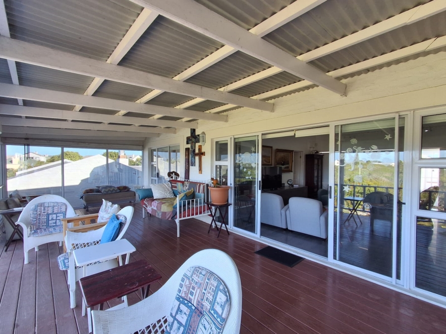 4 Bedroom Property for Sale in Stilbaai Wes Western Cape